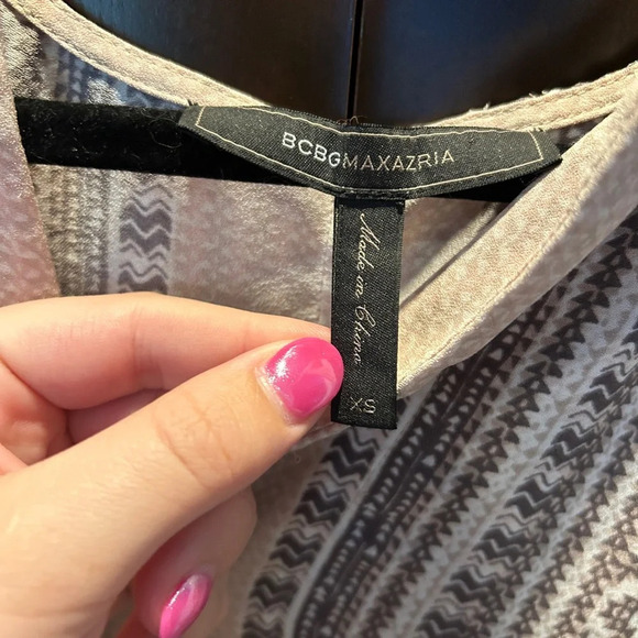 BCBG Maxazria Harlan Shift Dress - Picture 4 of 5